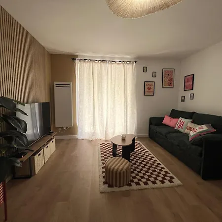 Апартаменты Chic & Cosy Au Calme Альби